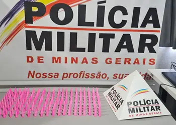 POLÍCIA MILITAR APREENDE 200 PINOS DE COCAÍNA EM ARCOS